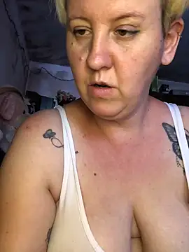 SofiaAmour online show from June 14, 2:30 pm