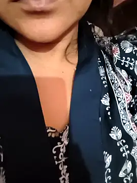 Snapshot of MUSKAN_786786- chatting on February 28, 4:19 pm MUSKAN 786786- online show from February 28, 4:19 pm