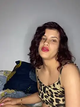 MommySexxy23 online show from May 10, 7:08 pm