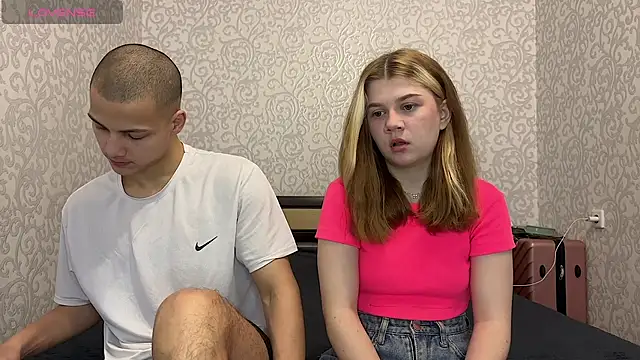 mirel couple online show from May 19, 10:21 am