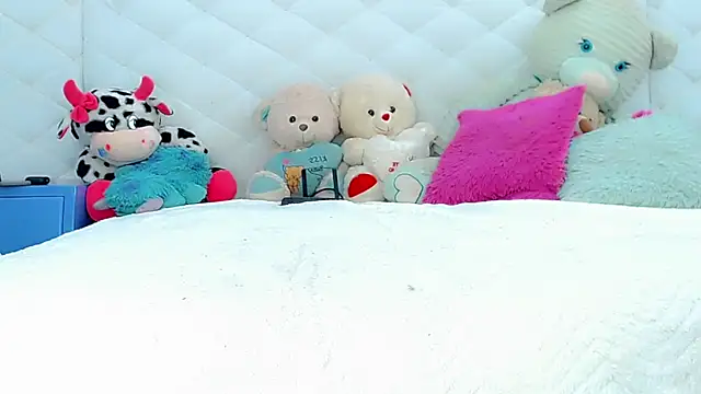 catriona queen16 online show from March 30, 4:35 am