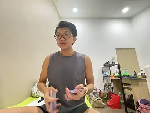 PupperMint Ruff online show from June 7, 1:43 am