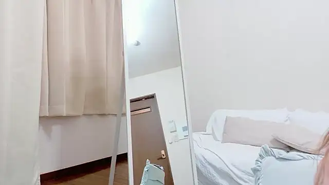 Asuka H xxx online show from July 1, 1:45 pm
