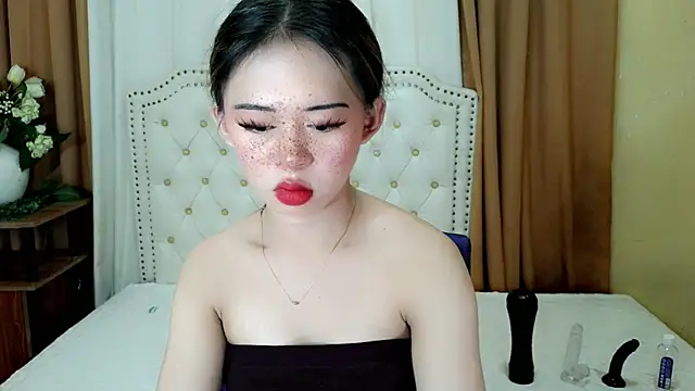 Seductive sophie online show from June 25, 4:01 am