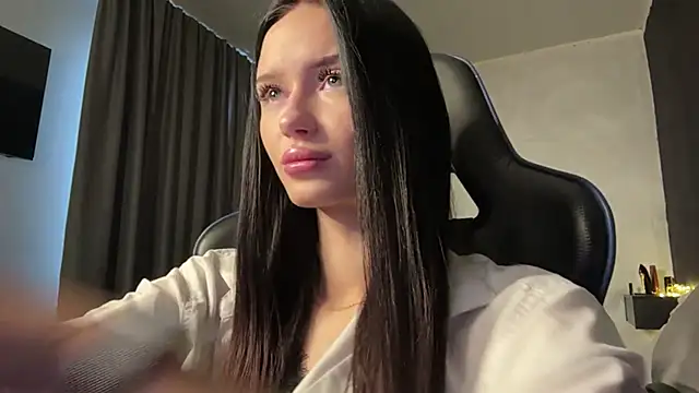 Snapshot of MoranaNoir chatting on March 4, 4:40 am MoranaNoir online show from March 4, 4:40 am