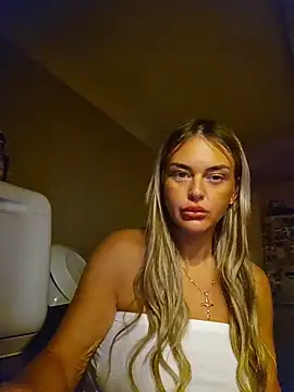 Snapshot of CarmenCapricorn chatting on March 12, 7:53 pm CarmenCapricorn online show from March 12, 7:53 pm