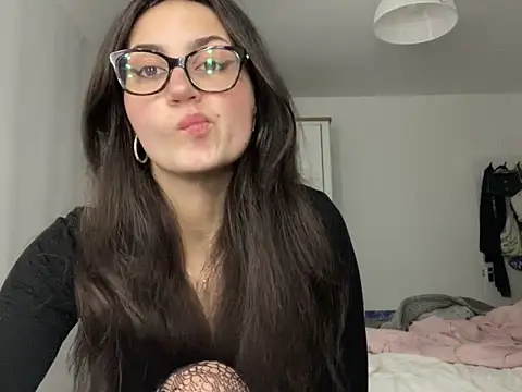 Ellamay06 online show from May 1, 7:29 pm