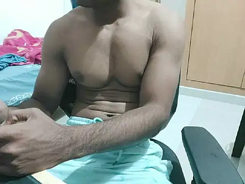 kratosTheHunk online show from June 12, 6:40 pm