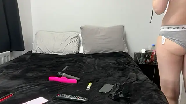 XJasmin0402X online show from May 11, 5:32 pm