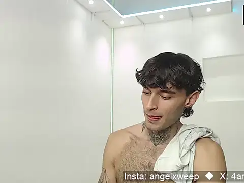 yourxcyberxangel online show from March 23, 5:44 am