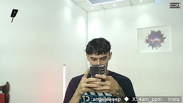 yourxcyberxangel online show from April 18, 2:15 am