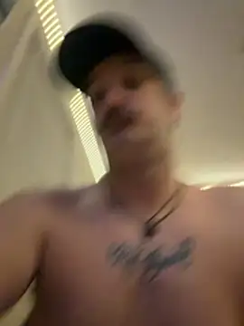 PoundedCajunGuy93 online show from May 13, 8:12 am
