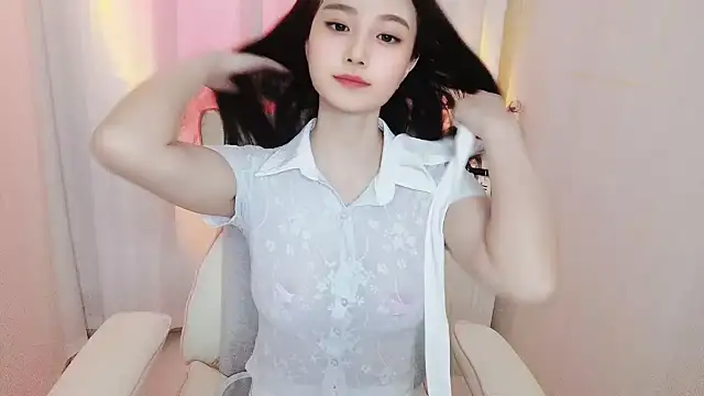 Snapshot of Mia_168 chatting on July 11, 11:46 am Mia 168 online show from July 11, 11:46 am