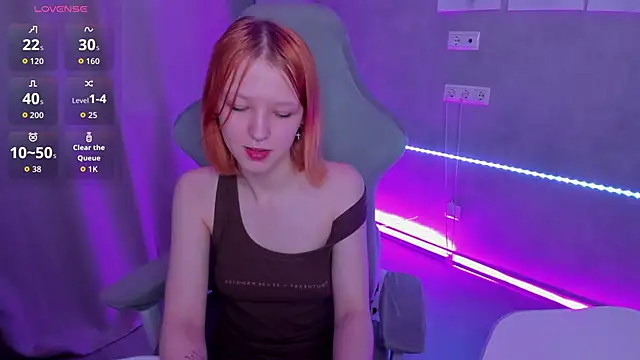Emma Dusk online show from June 4, 2:39 am