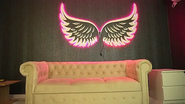 YourSweetxSin online show from March 14, 5:35 am