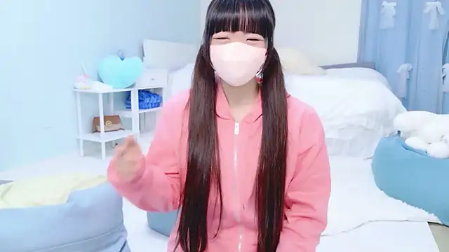 Hime na online show from May 3, 9:37 am