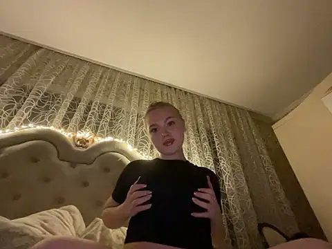 Snapshot of Maria_Smitt chatting on March 4, 5:08 pm Maria Smitt online show from March 4, 5:08 pm