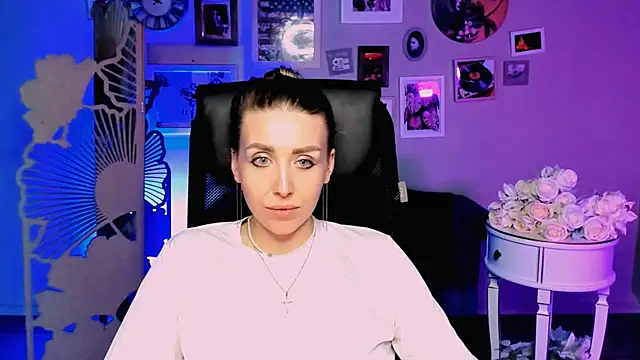 MonicaRiley online show from March 10, 3:50 pm