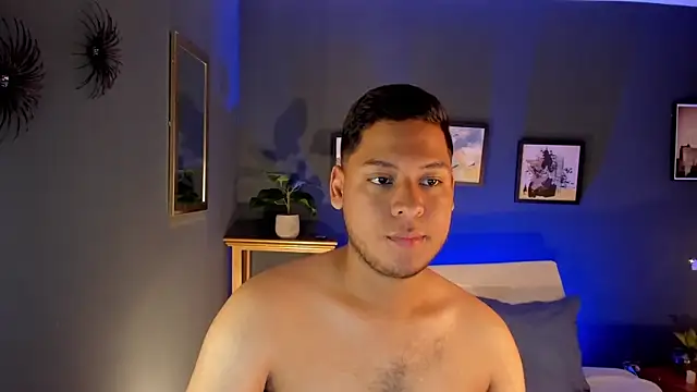 Akon 2XXX online show from March 28, 3:55 pm