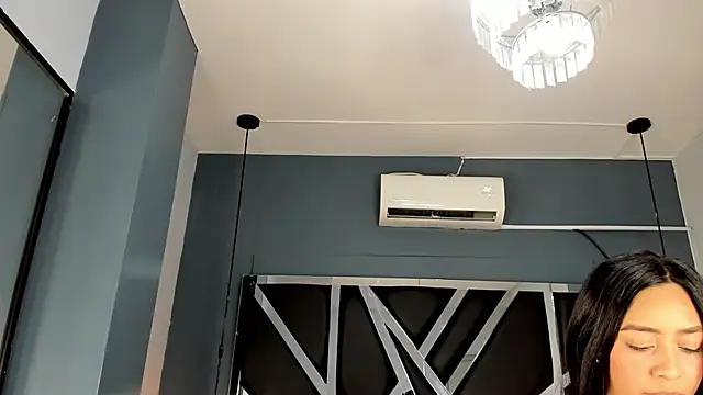 Esmeralda  18 online show from March 28, 7:46 pm