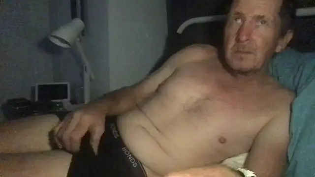 MrBombasticxxx online show from April 19, 5:34 pm