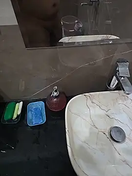 bigbuldgee online show from March 8, 5:39 pm