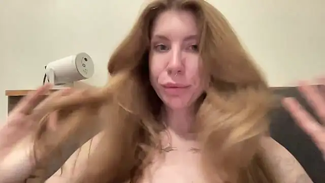 Snapshot of LunaLila7 chatting on March 11, 8:15 pm LunaLila7 online show from March 11, 8:15 pm