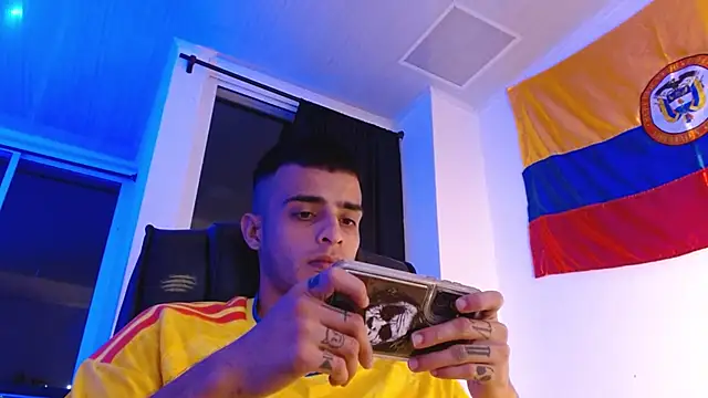 Bad Boy Carter69 online show from July 19, 3:32 am