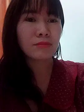 Snapshot of Bondgirl_9 chatting on March 13, 6:31 am Bondgirl 9 online show from March 13, 6:31 am