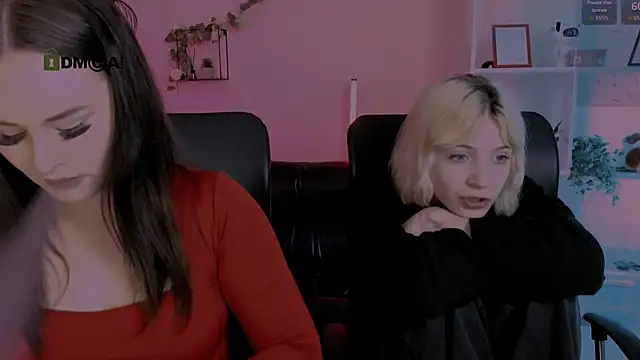 miss courtney  online show from April 19, 9:52 am