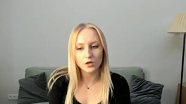 CatarinaGulla online show from March 6, 9:17 am