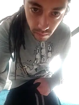 Rodrigotavares13579 online show from March 3, 2:23 pm