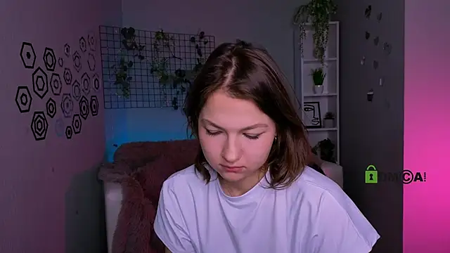 liana best online show from April 29, 9:57 am