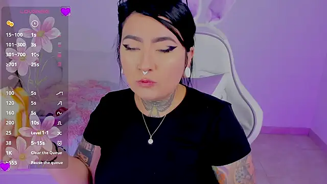 Snapshot of heeyy_kitty chatting on July 28, 6:31 pm heeyy kitty online show from July 28, 6:31 pm