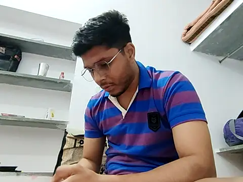 boyzyzk online show from March 3, 7:20 pm