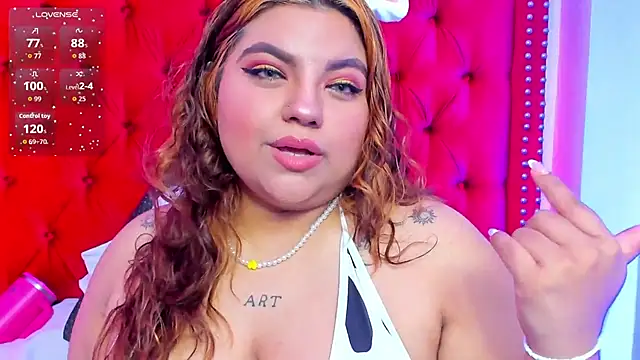 SunnyHoney  online show from July 11, 11:57 am