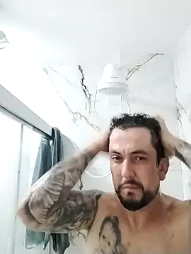 Snapshot of tubarao19 chatting on April 10, 1:11 am tubarao19 online show from April 10, 1:11 am