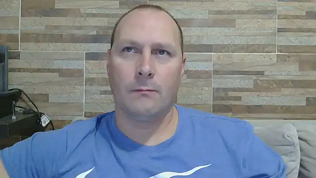 Snapshot of lustonfan chatting on May 20, 12:06 am lustonfan online show from May 20, 12:06 am