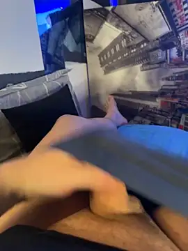 MatthewEmme2121 online show from April 5, 10:51 pm