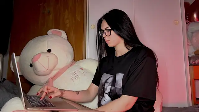 FloppingPrimary online show from March 17, 11:41 pm