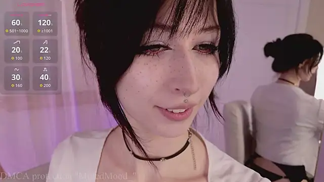 MutedMood  online show from May 28, 12:46 pm