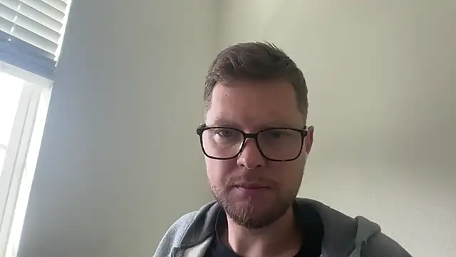 the-gen-xxx online show from March 27, 4:18 pm