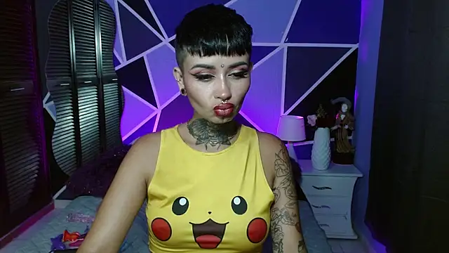 Sol Baker online show from April 6, 3:15 am