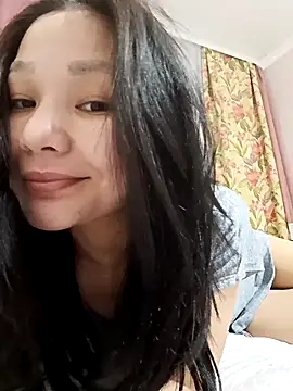 HollyXMolly online show from April 10, 10:03 pm