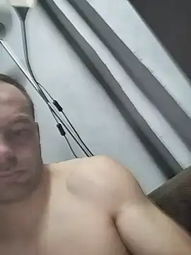 Snapshot of MatusCaddy chatting on May 15, 11:34 pm MatusCaddy online show from May 15, 11:34 pm