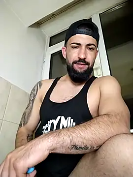 Tommy Porn  online show from April 18, 9:37 pm