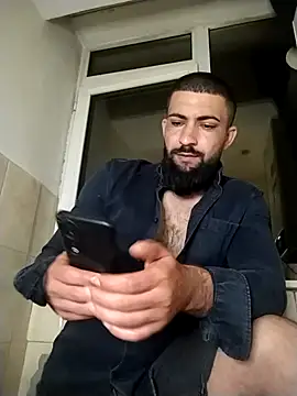 Tommy Porn  online show from May 7, 9:09 pm