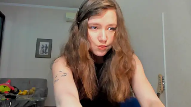 MaryannSofts online show from April 10, 2:33 pm