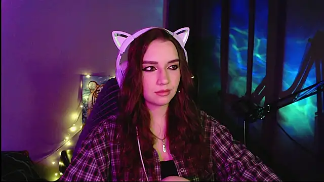 Celia Sensual  online show from May 4, 9:00 pm