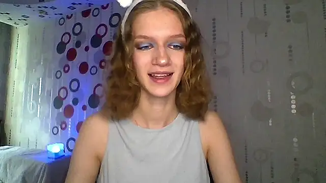 Chrissy Joyful online show from April 4, 5:06 am